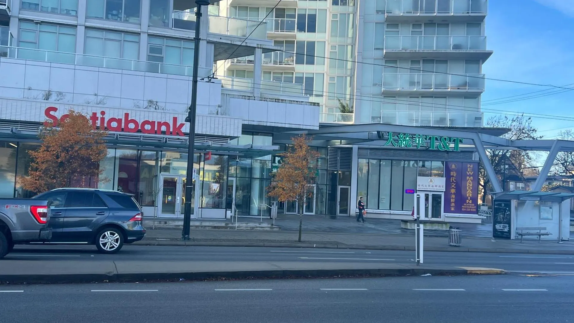 Two Bedrooms- A Warm House Vancouver